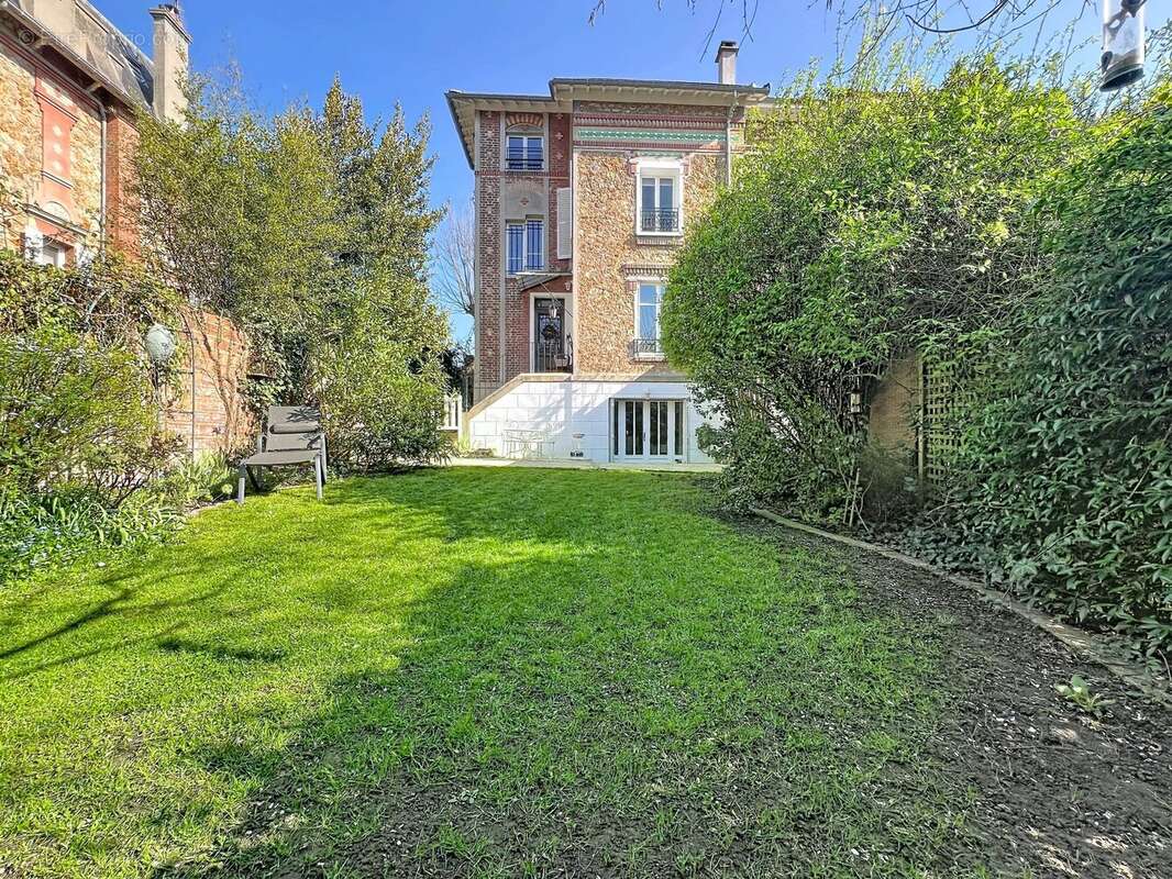 Maison à GARCHES
