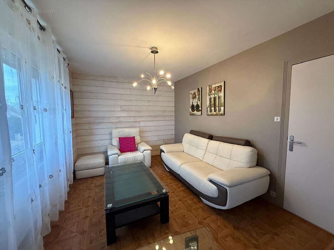 Maison à PLEYBER-CHRIST