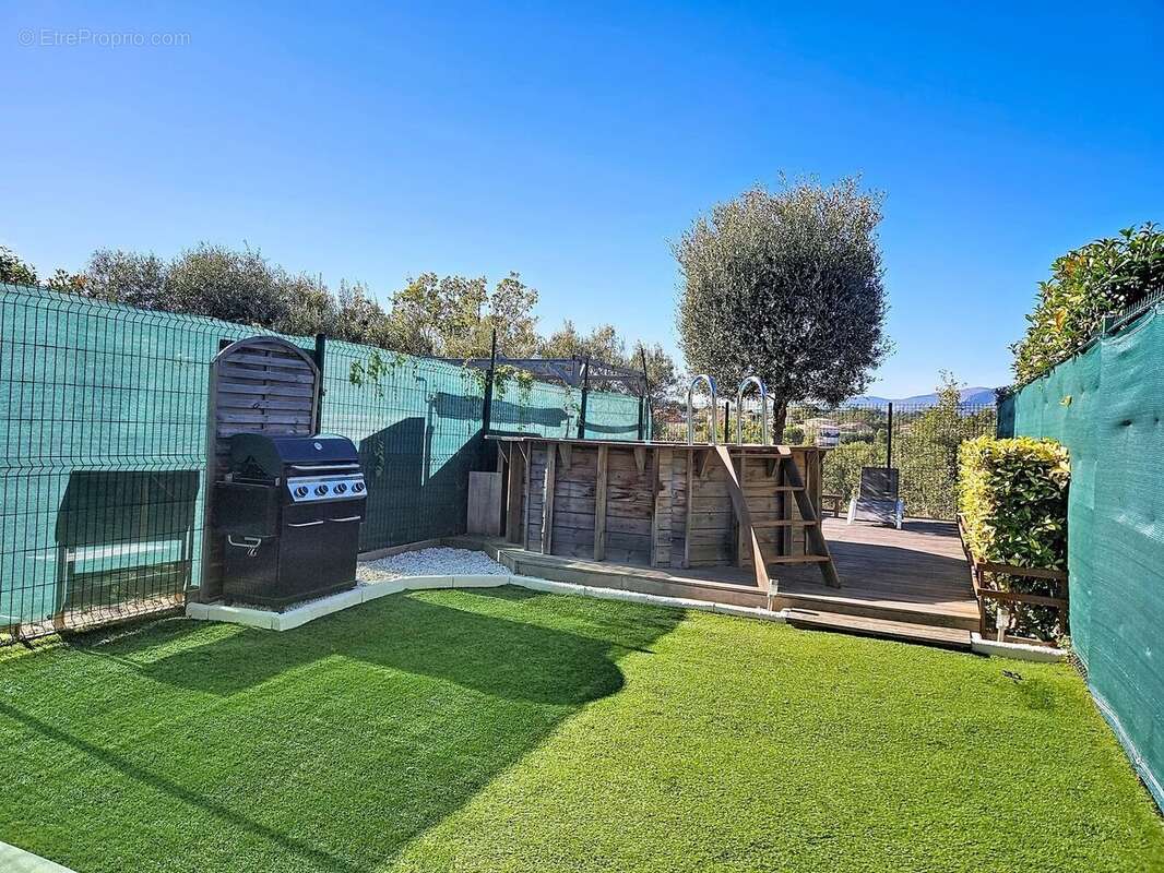 Appartement à LA GAUDE