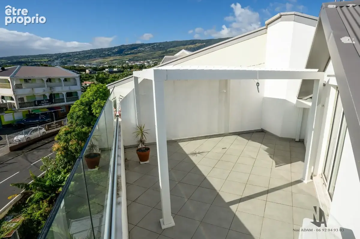 Appartement T4 de 100m2 -vue mer panoramique-la Bretagne Saint-Denis - photo 9