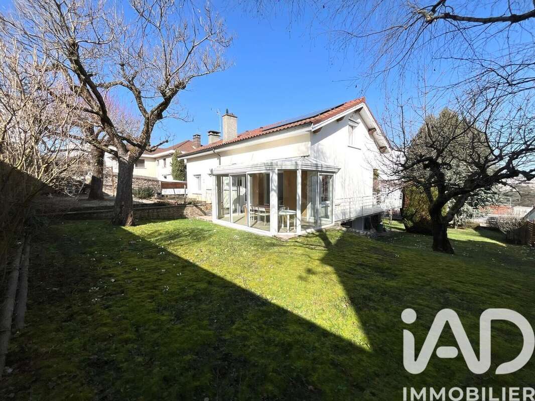 Photo 3 - Maison à SAINT-ETIENNE