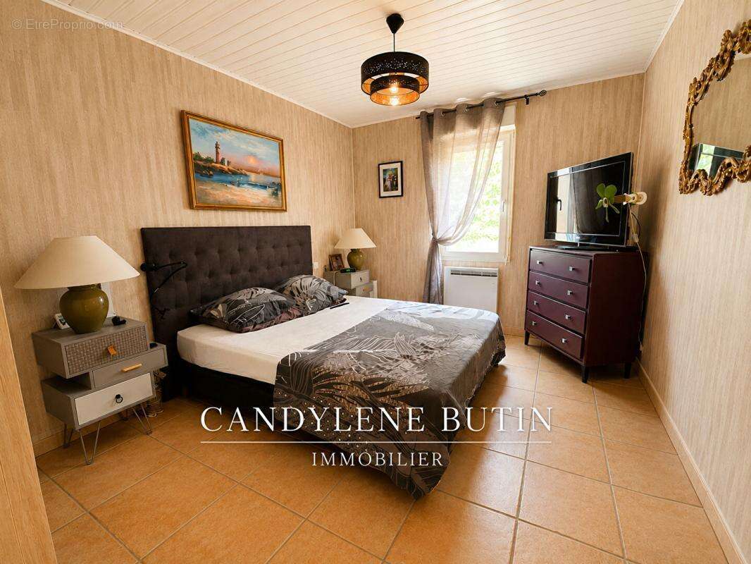 Belle villa de 147m² de plein pied avec Piscine - photo 11