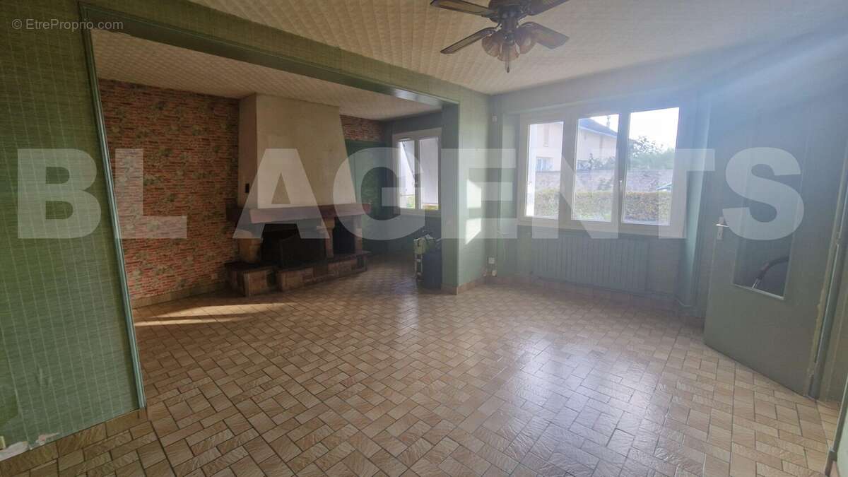 3 - Maison à SOURDUN