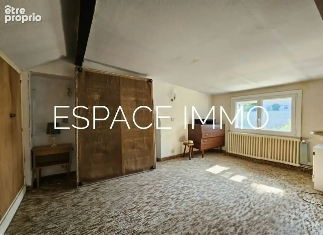 Maison d'habitation d'environ 140 m2 avec jardin et garages secteur prisé du Monastère - photo 10