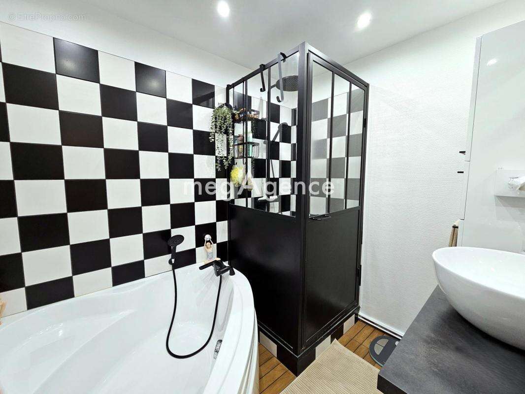 Appartement à BOIS-GUILLAUME