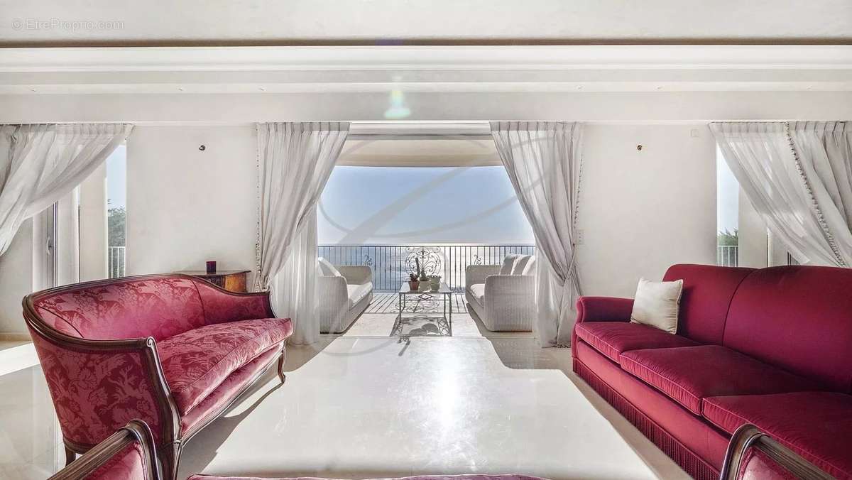 Maison à ROQUEBRUNE-CAP-MARTIN