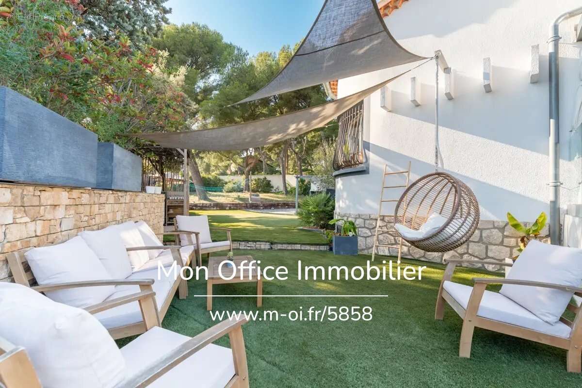 Maison à SAUSSET-LES-PINS