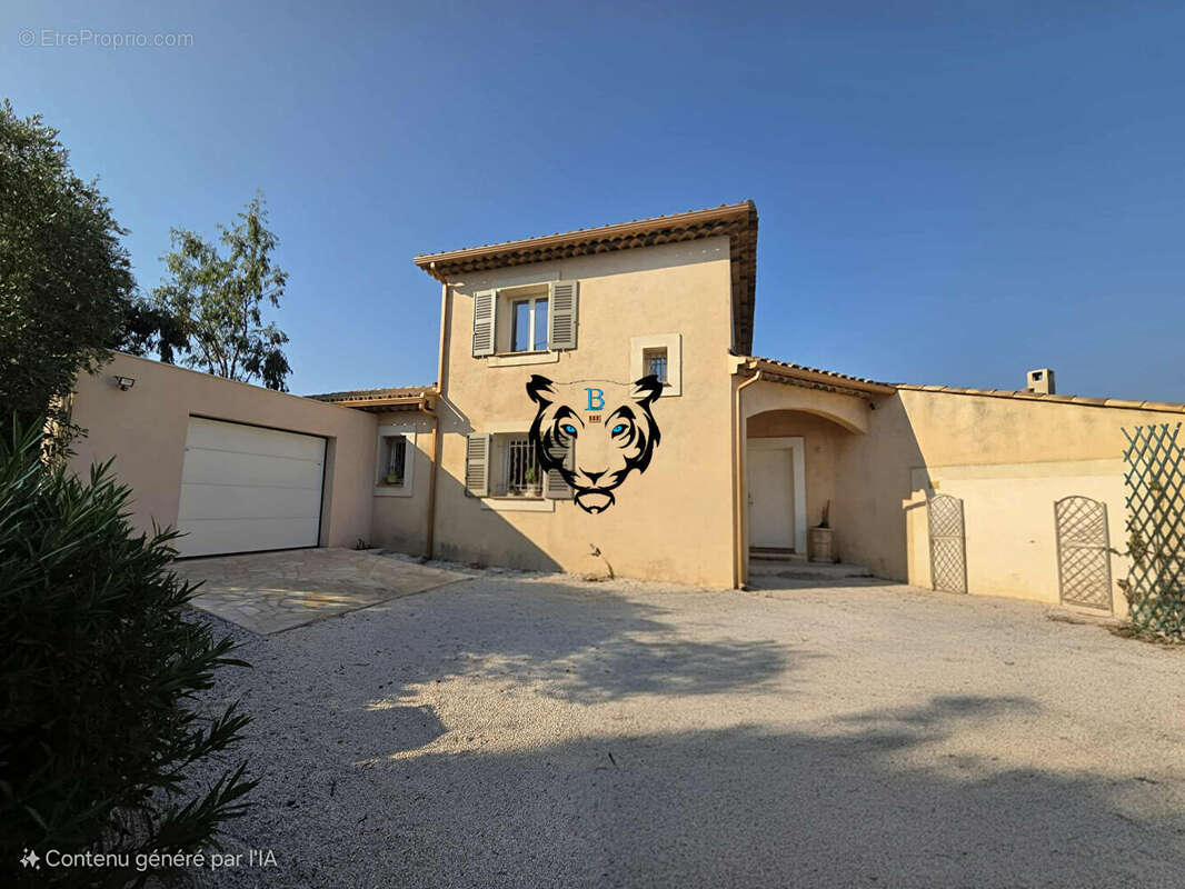 Maison à FREJUS
