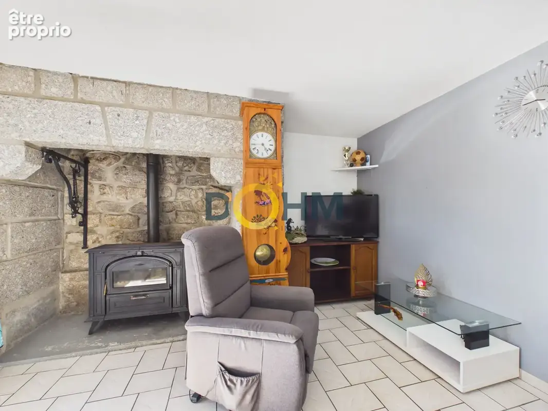 maison en pierre 123m2, avec dépendances sur terrain clos. - photo 7