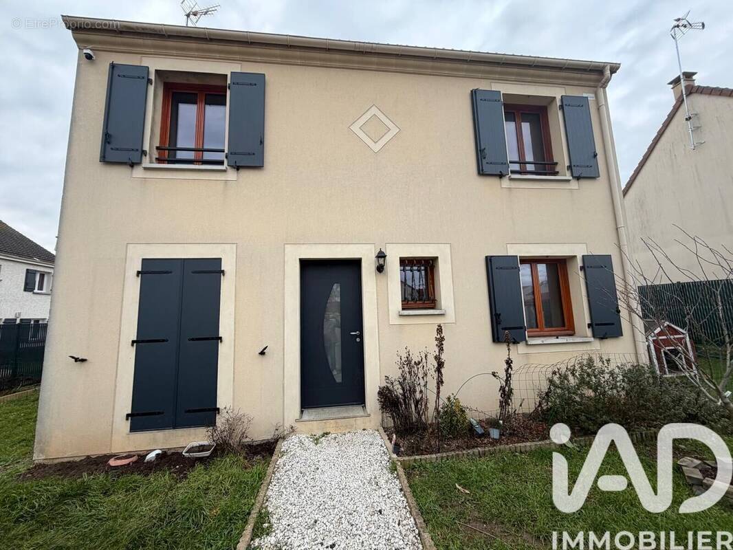 Photo 1 - Maison à BOISSY-LE-CUTTE