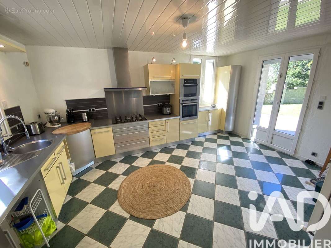 Maison 215 m² à Availles-En-Chatellerault  - photo 3