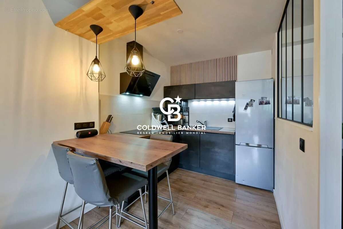 Appartement T2, une chambre, 35.92 m² très proche du centre  St Gervais les bains - photo 4