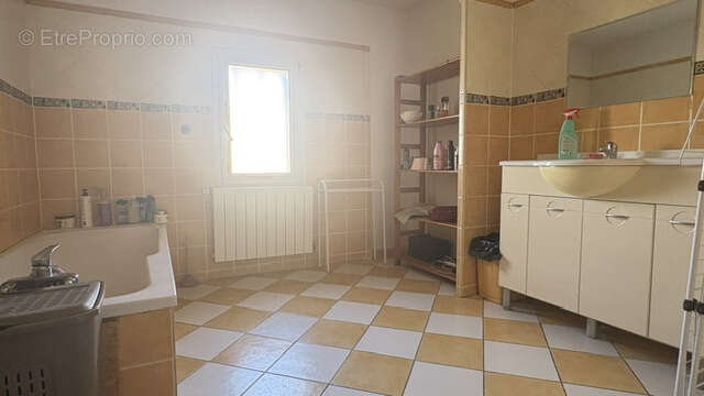 Maison à BELLEGARDE