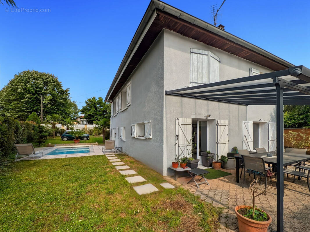 Maison à VILLEFRANCHE-SUR-SAONE
