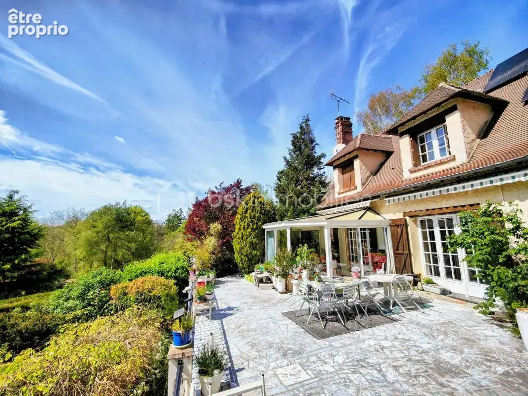 Belle maison familiale 5 ch dans un écrin boisé avec vue dégagée - photo 6