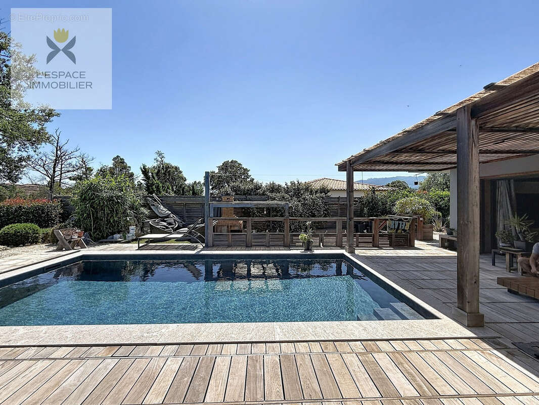 PORTO-VECCHIO   Maison contemporaine T5 avec piscine et jardin paysager - photo 13