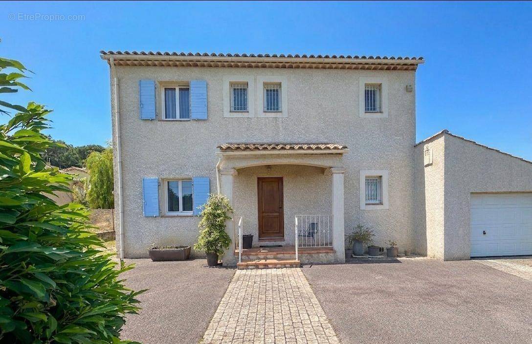 Maison à NANS-LES-PINS