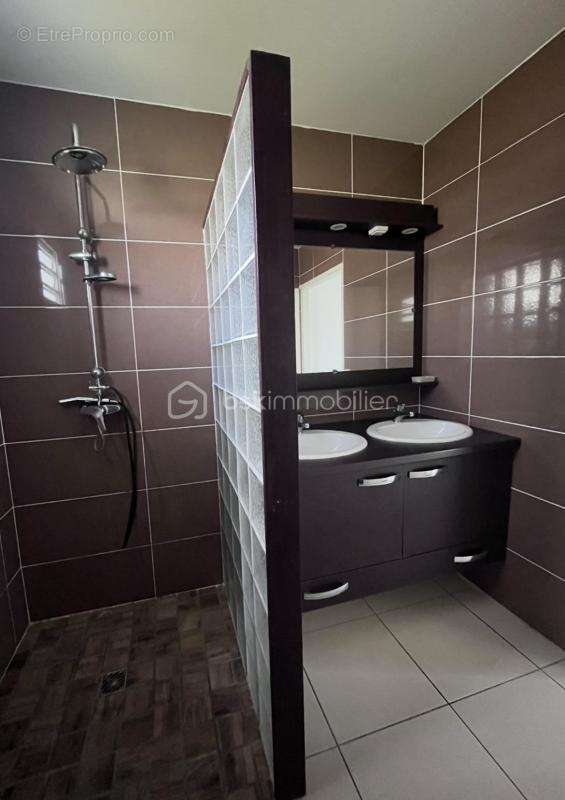 Appartement à LE GOSIER