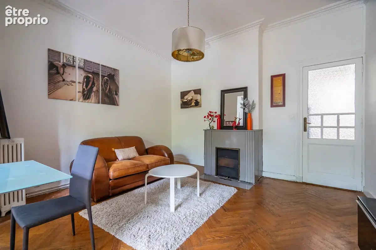 Le Bouscat / Parc Bordelais - Maison en pierre de 124 m², 4 chambres, jardin / terrasse, balcon et cave - photo 6