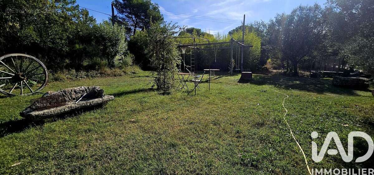 Photo 8 - Maison à ROGNES