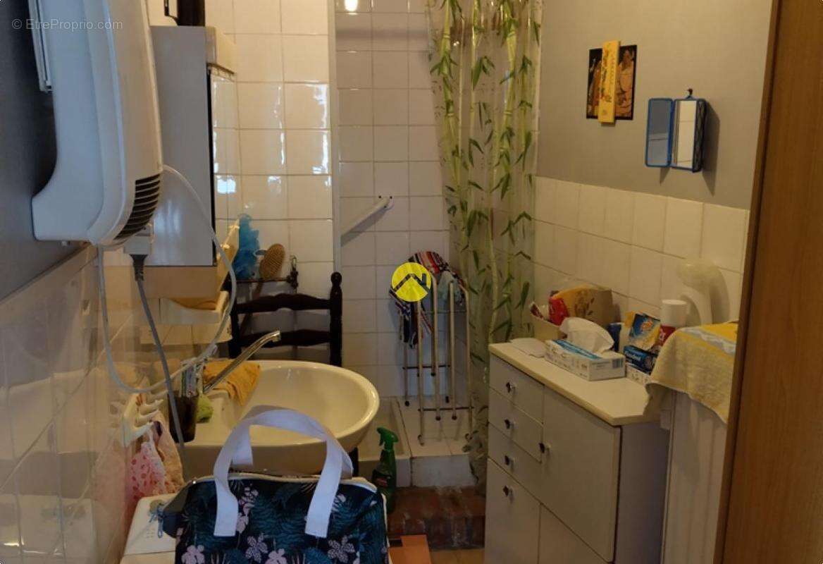 Maison à LE VEURDRE