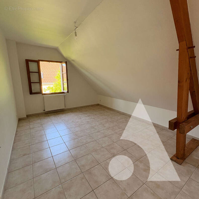 Maison familiale Les Noës Pres Troyes 6 pièce(s) 118m2 - photo 14