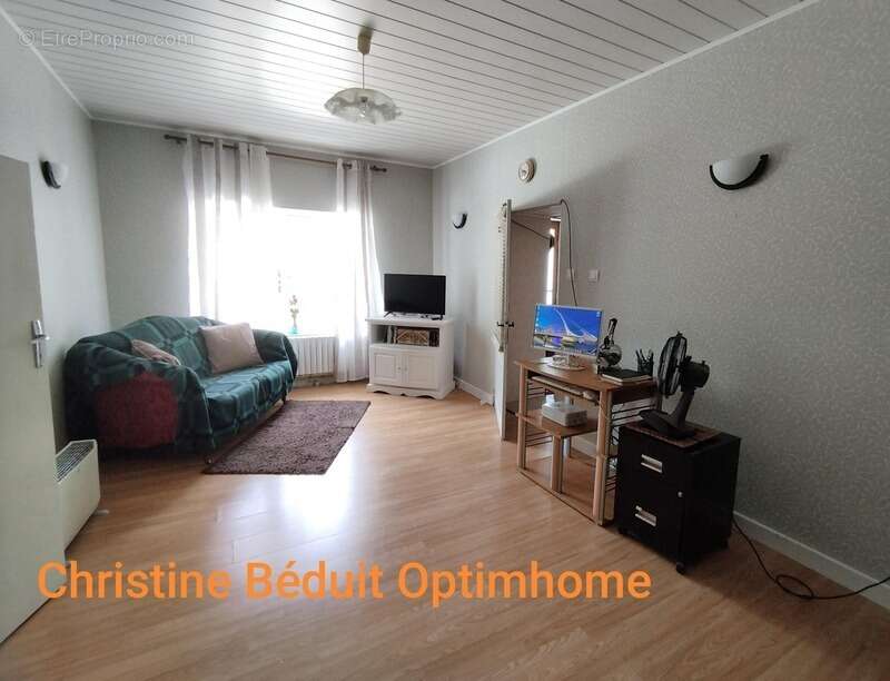 CHARENTE, COURCOME, maison 198 m², 4 chambres, grange, terrain 2401 m² clos - photo 10