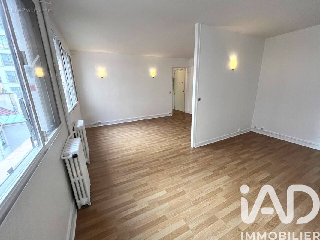 Photo 1 - Appartement à PARIS-20E