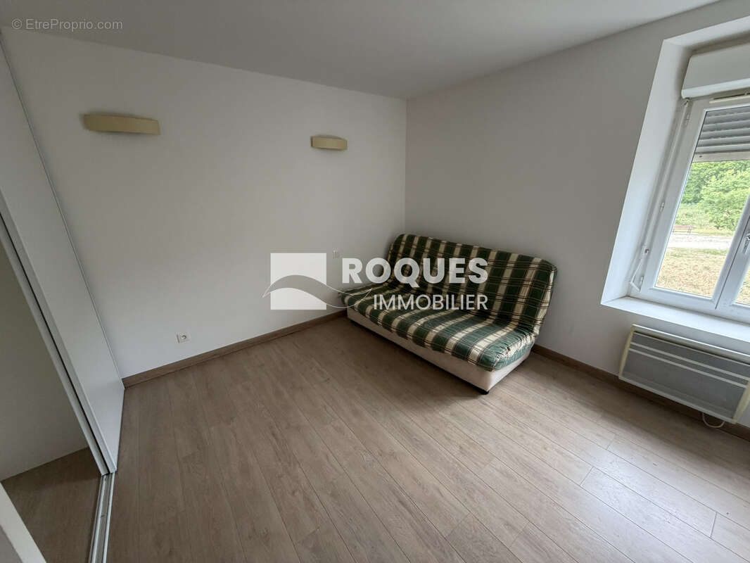 Appartement à SAINT-ETIENNE-ESTRECHOUX
