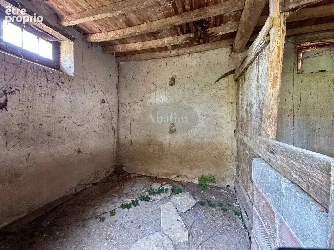 Ferme, dépendances 4 Ha - photo 41