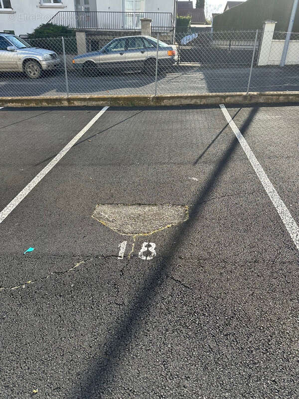 13 places de parking à LEMPDES - photo 2
