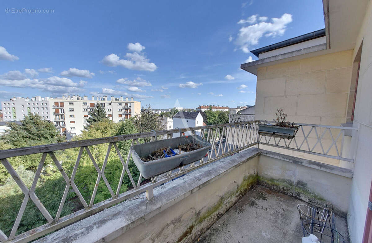 Appartement à NOGENT-SUR-MARNE