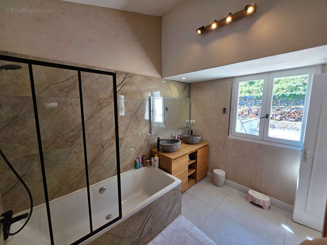 Maison Le Broc 6 pièce(s) 180 m2 - photo 17