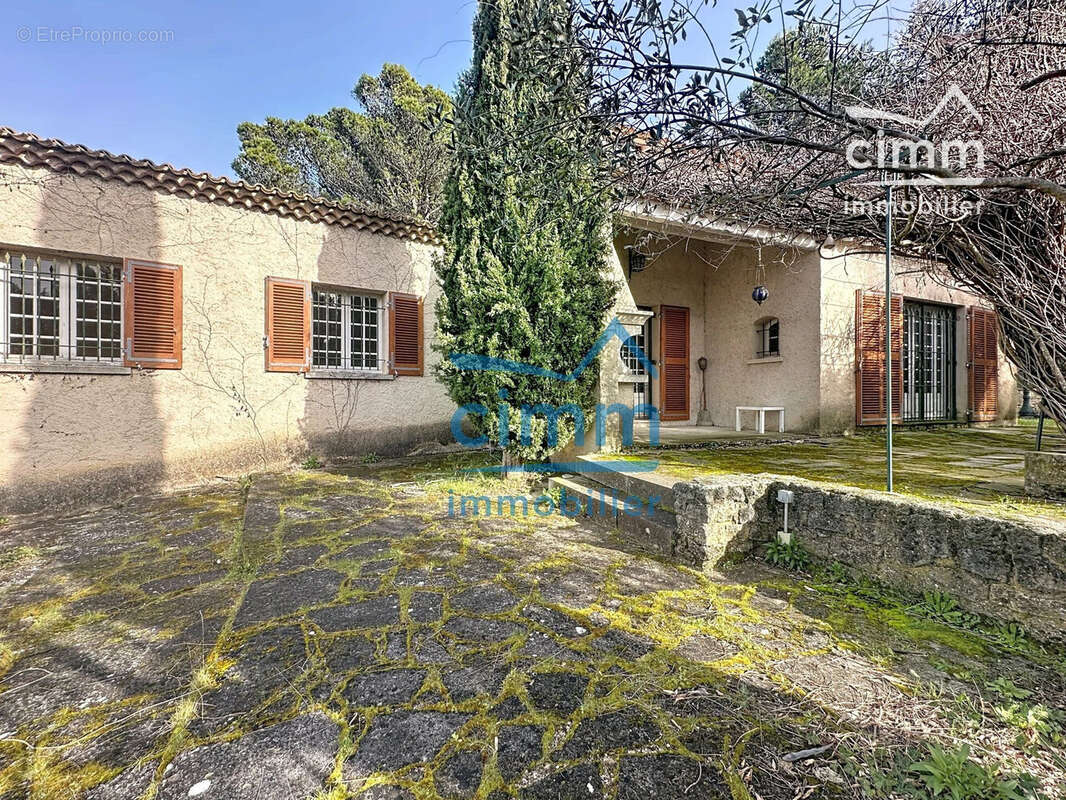 Maison 180 m² à Carpentras  - photo 3