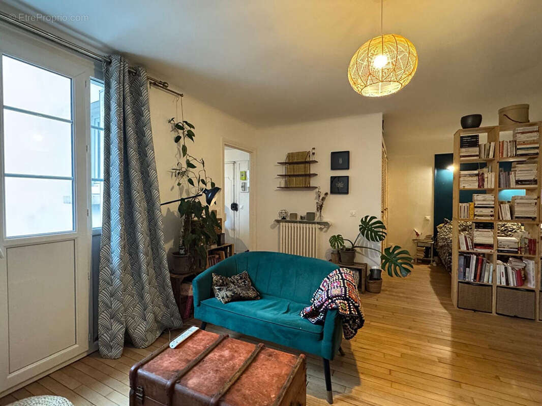 Appartement à PARIS-18E