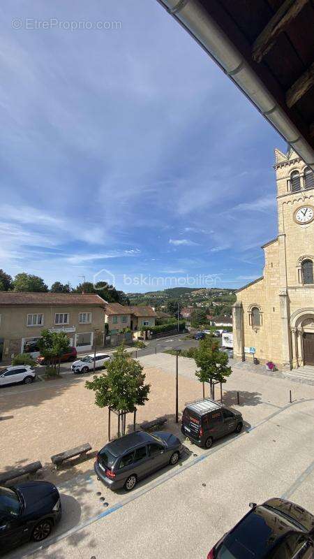 Appartement à LENTILLY