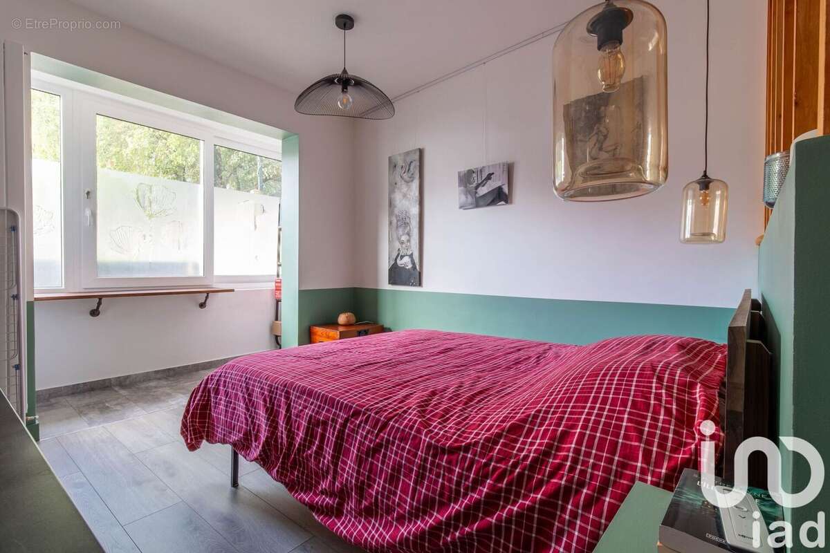 Photo 9 - Commerce à MONTREUIL