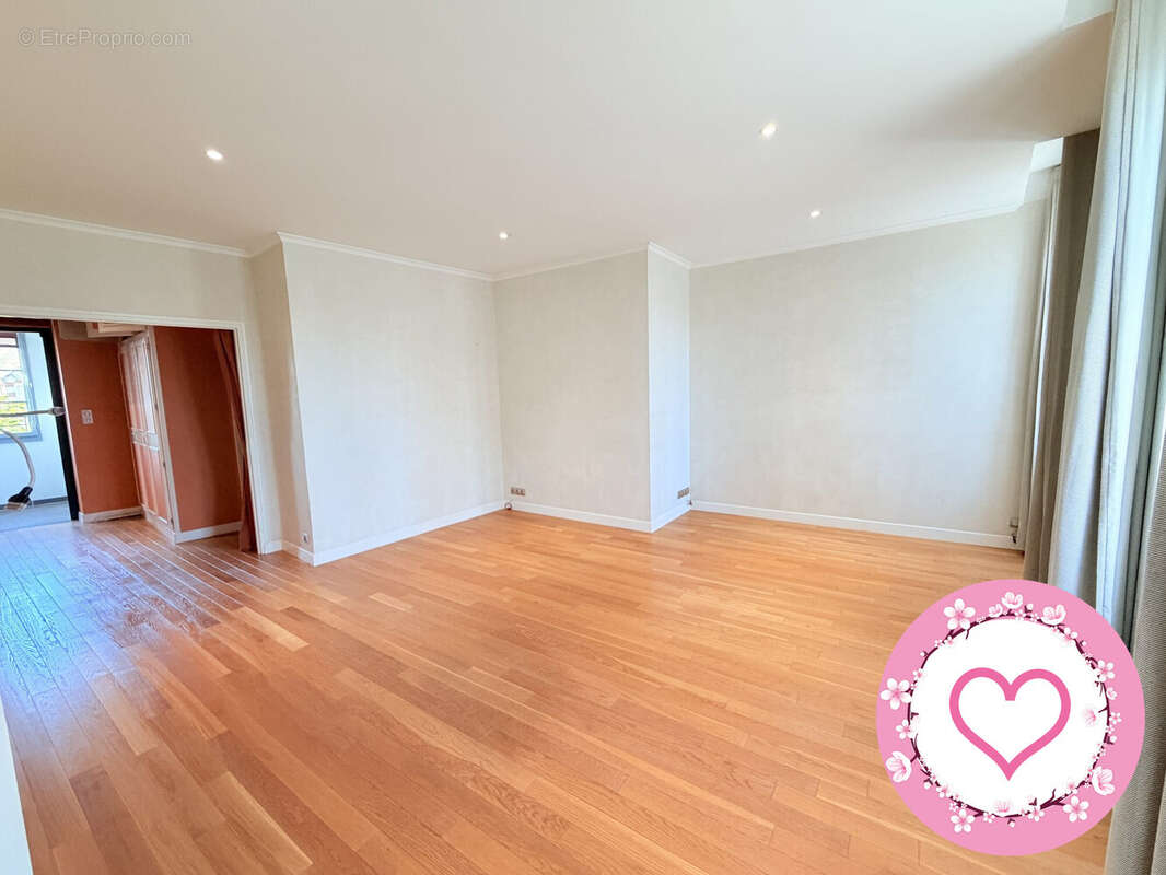 Maison 264 m² à Sully-Sur-Loire  - photo 2