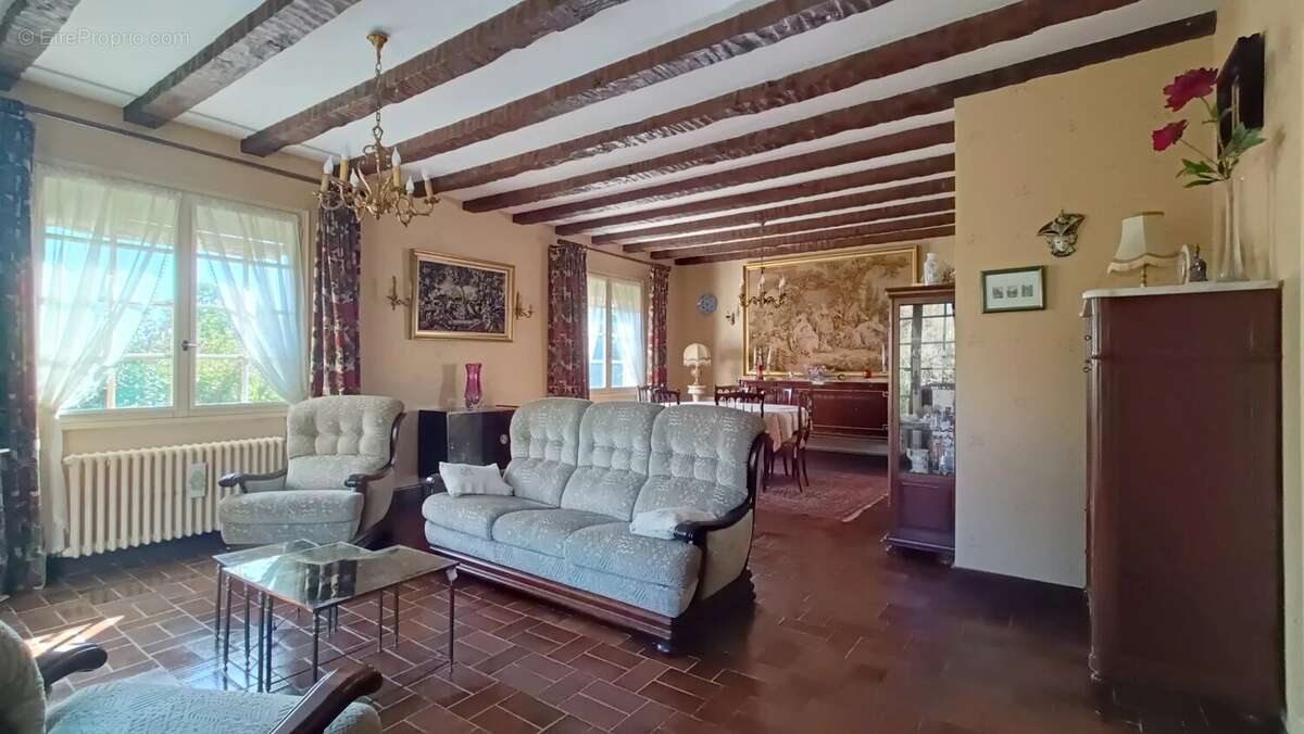 Maison ancienne 6 chambres neuville de poitou - photo 7