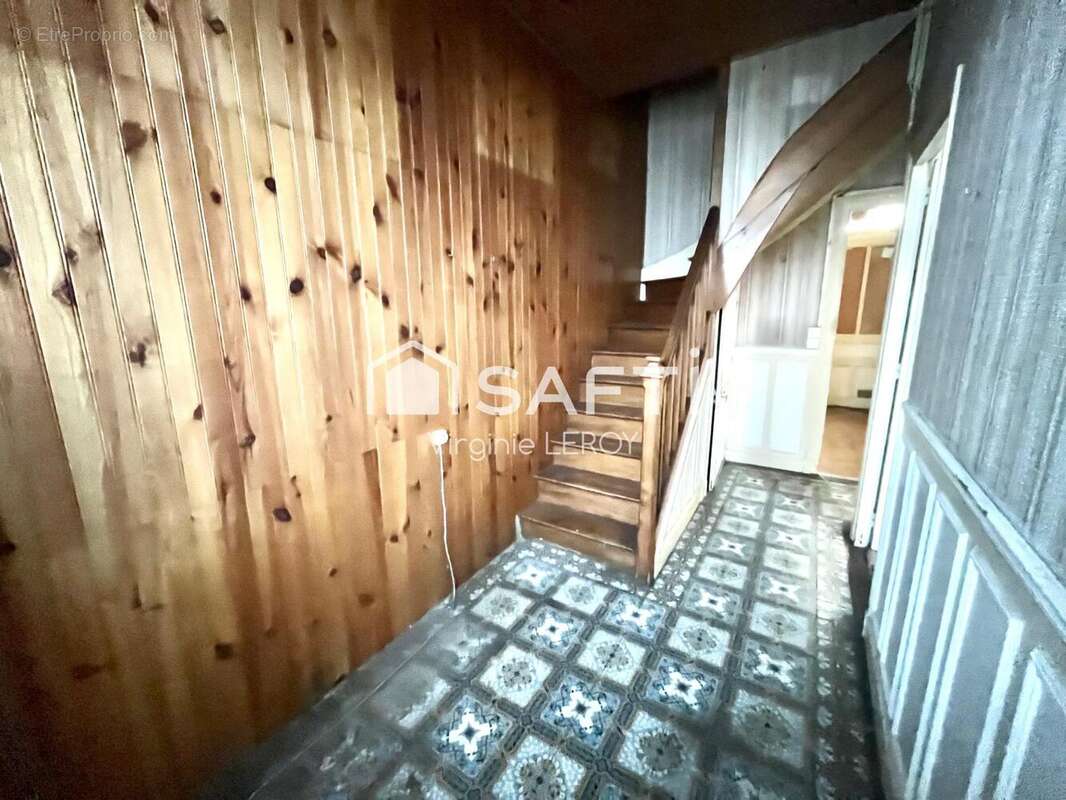 Photo 2 - Maison à COMPIEGNE