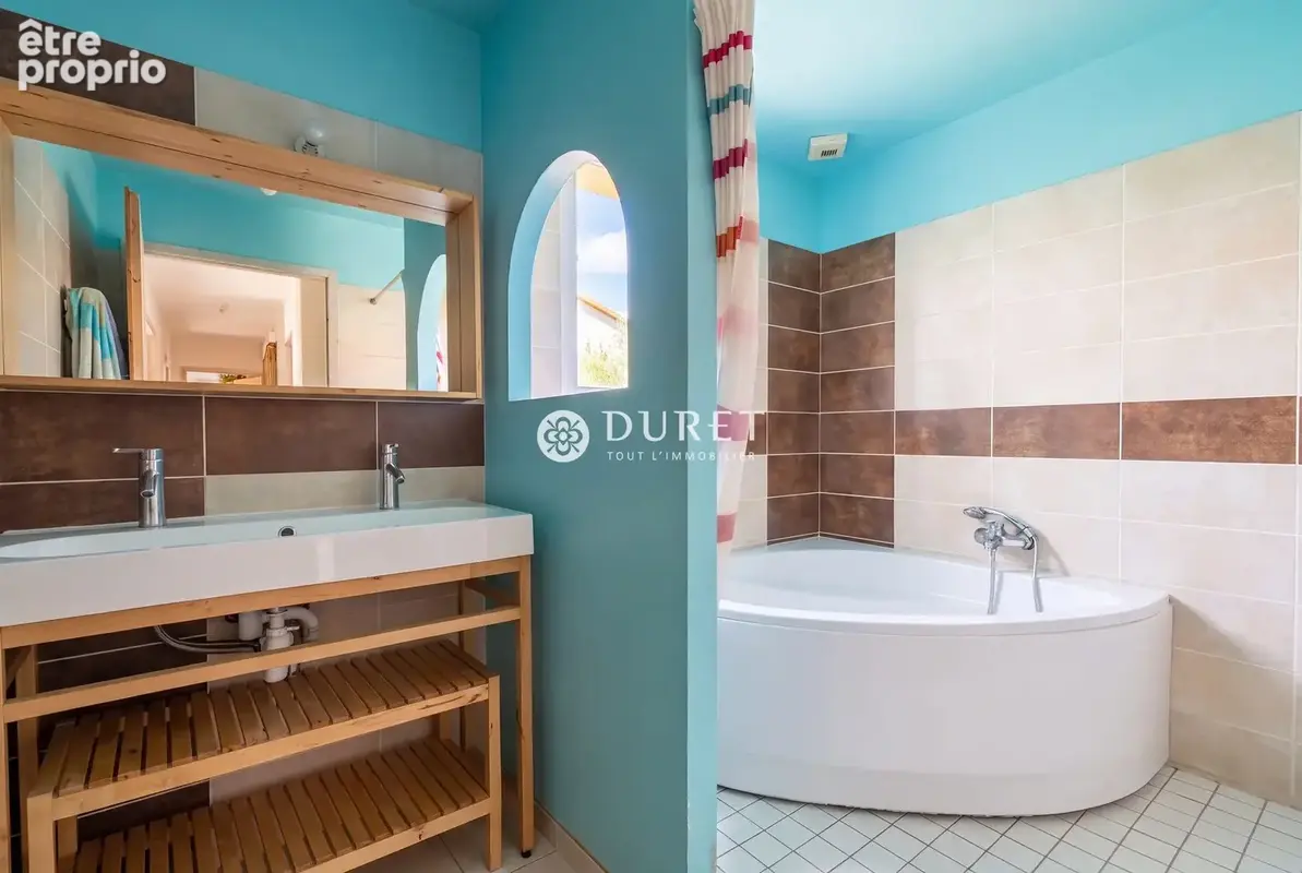 Maison 4 pièces 99 m² à vendre à Bois-De-Cene (85710) - photo 8