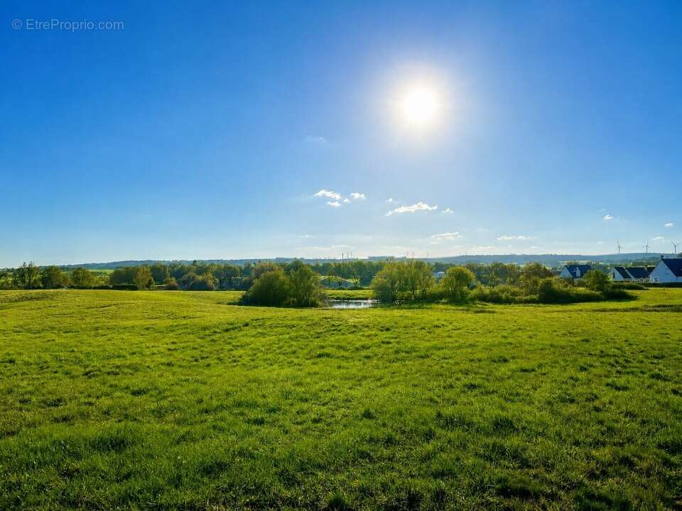 Terrain 640 m² à Gournay-En-Bray  - photo 2