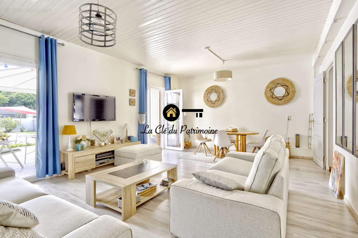 Maison à BLANQUEFORT