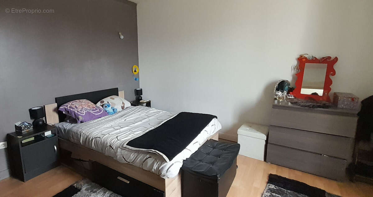 Appartement à LIMOURS