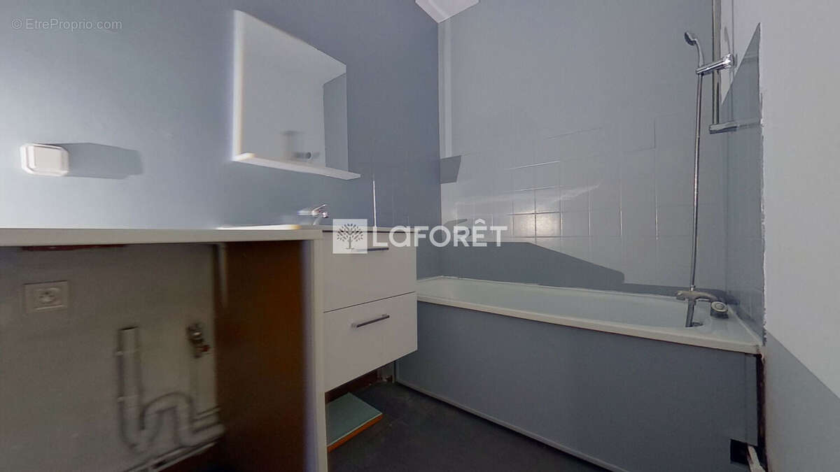 Appartement F2 46,43m² - balcon - parking - photo 7