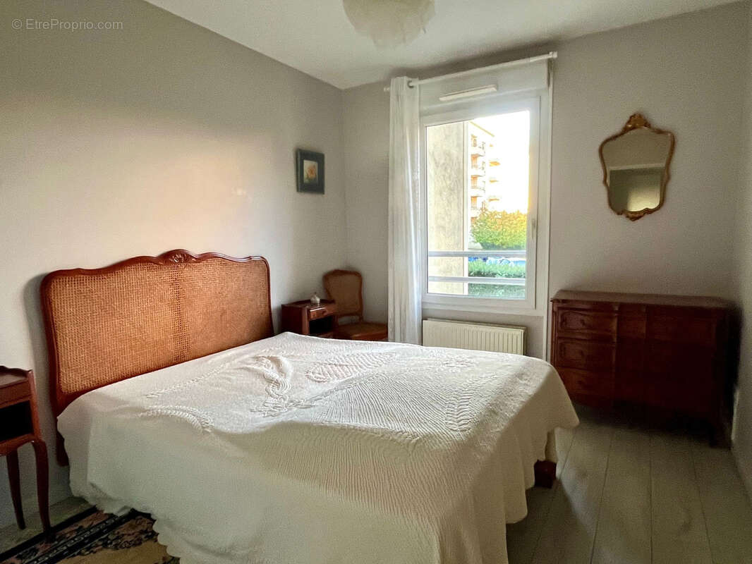 Appartement à SAINTE-FOY-LES-LYON