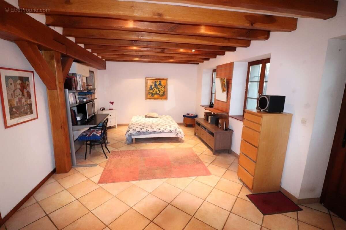 Maison à VERT-EN-DROUAIS