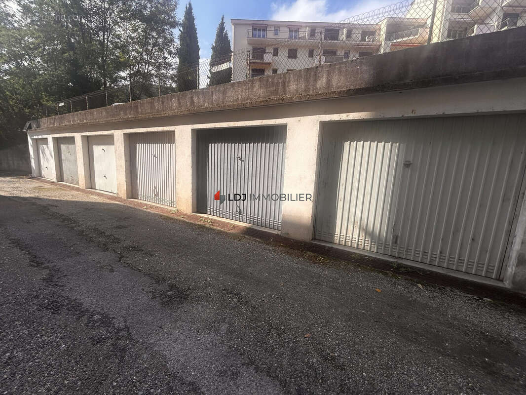 Parking à AMELIE-LES-BAINS-PALALDA