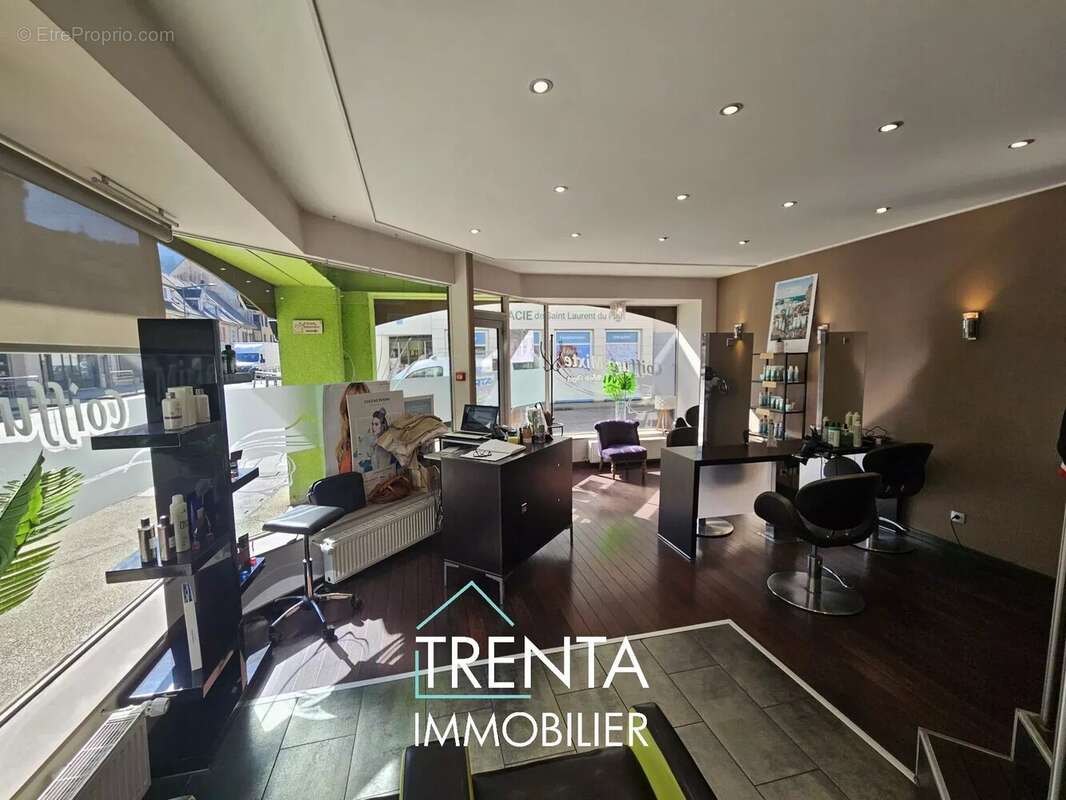 Commerce à SAINT-LAURENT-DU-PONT