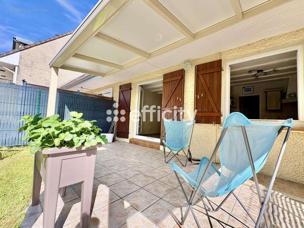 Maison 100 m² à Saint-Martin-Du-Tertre  - photo 10